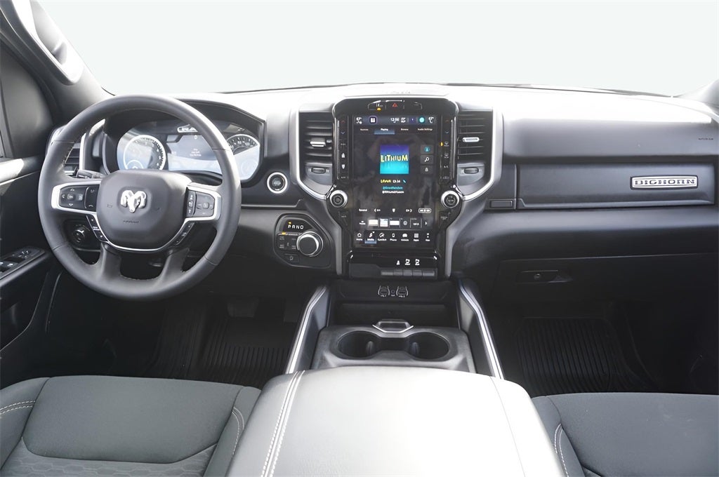 2025 RAM 1500 Big Horn Crew Cab 4x4 5'7' Box