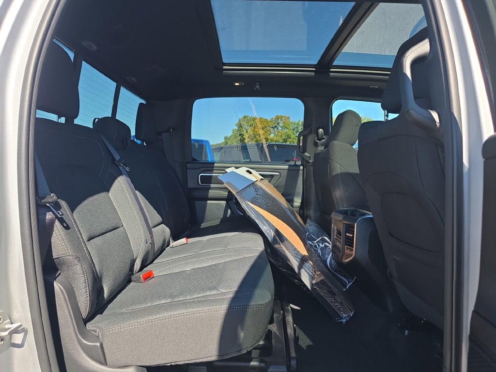 2027 RAM Ram 1500 RAM 1500 BIG HORN CREW CAB 4X4 5'7' BOX