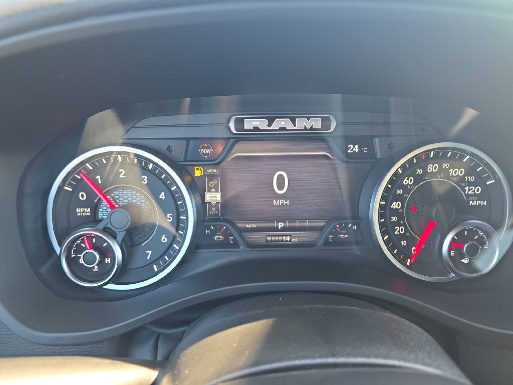 2027 RAM Ram 1500 RAM 1500 BIG HORN CREW CAB 4X4 5'7' BOX