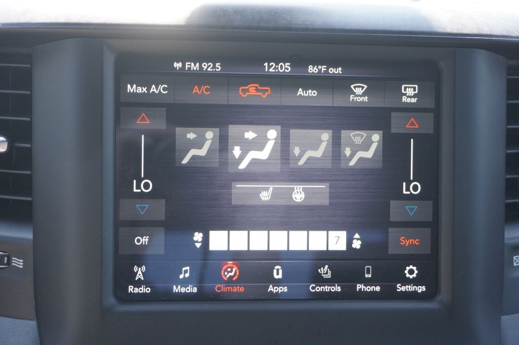 2020 RAM 1500 Big Horn Crew Cab 4x4 5'7' Box