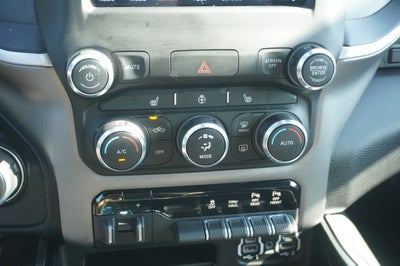 2020 RAM 1500 Big Horn Crew Cab 4x4 5'7' Box