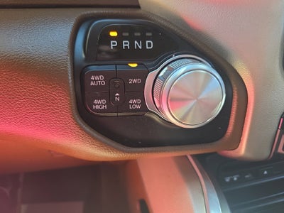 2019 RAM 1500 Laramie Crew Cab 4x4 5'7' Box