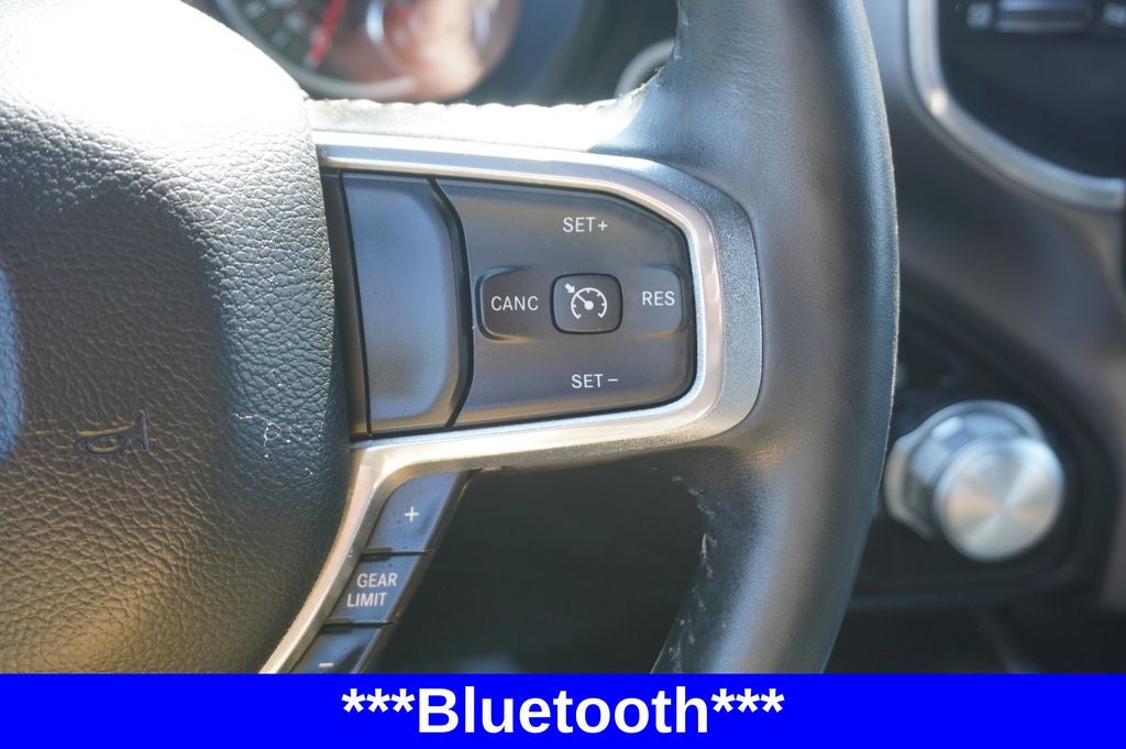 2023 RAM 1500 Laramie Crew Cab 4x4 5'7' Box