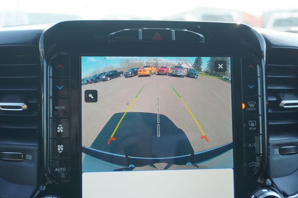 2023 RAM 1500 Laramie Crew Cab 4x4 5'7' Box