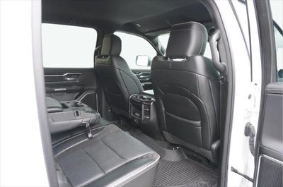 2022 RAM 1500 Laramie Crew Cab 4x4 5'7' Box