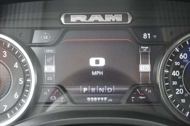 2022 RAM 1500 Laramie Crew Cab 4x4 5'7' Box