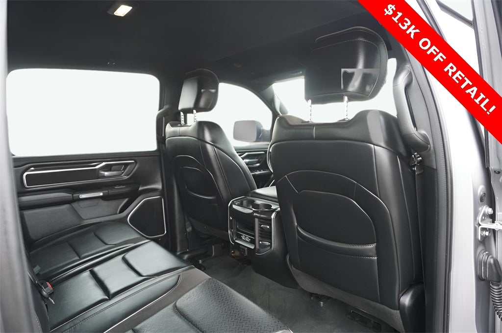 2022 RAM 1500 Laramie Crew Cab 4x4 5'7' Box