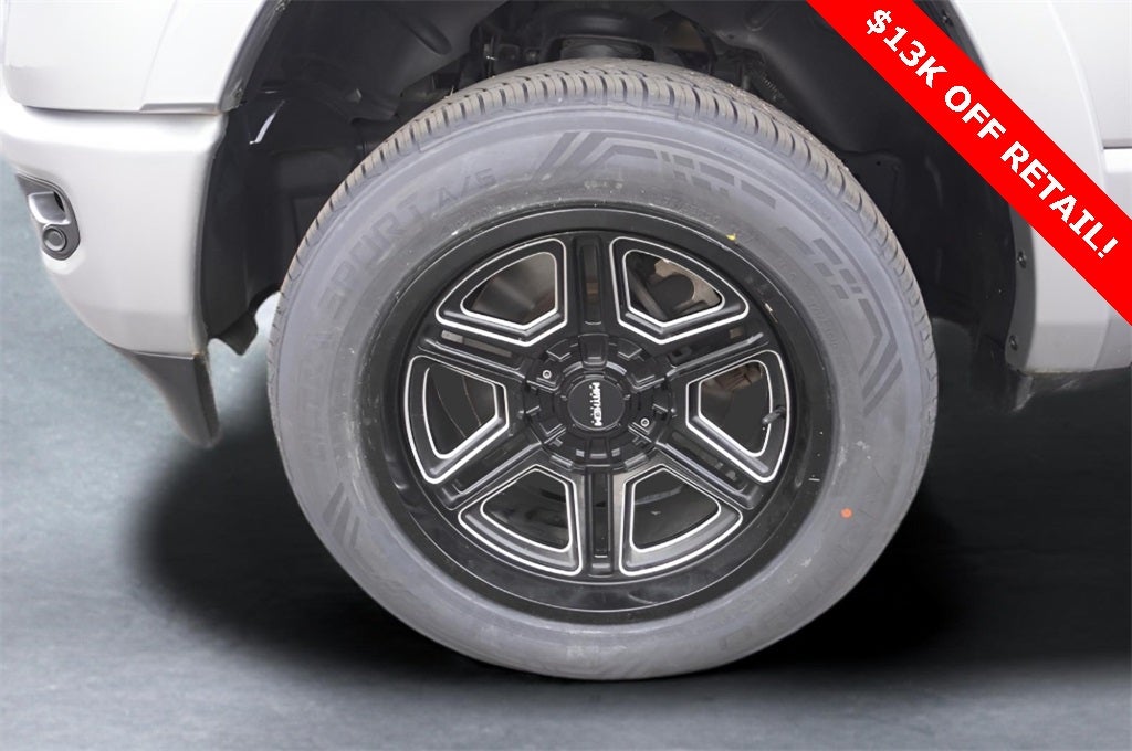 2022 RAM 1500 Laramie Crew Cab 4x4 5'7' Box