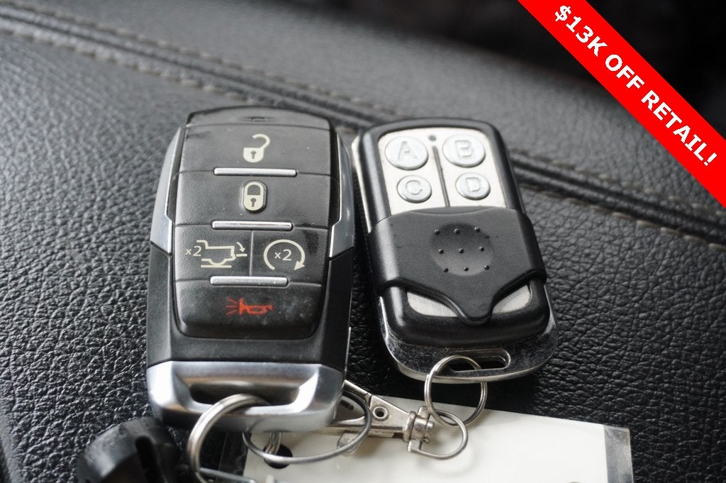 2022 RAM 1500 Laramie Crew Cab 4x4 5'7' Box