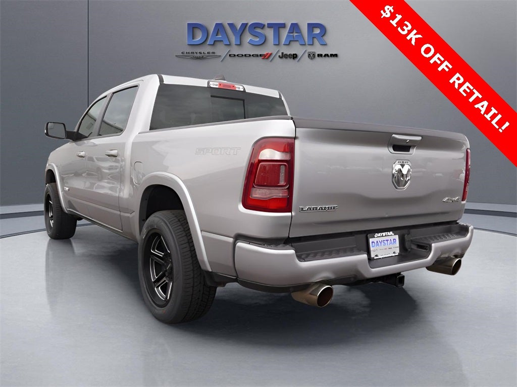 2022 RAM 1500 Laramie Crew Cab 4x4 5'7' Box