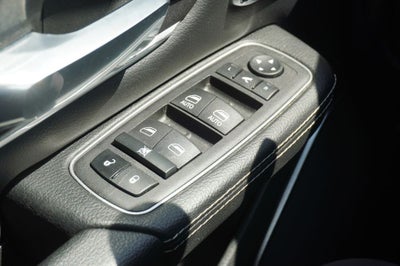 2023 RAM 1500 Laramie Crew Cab 4x4 5'7' Box