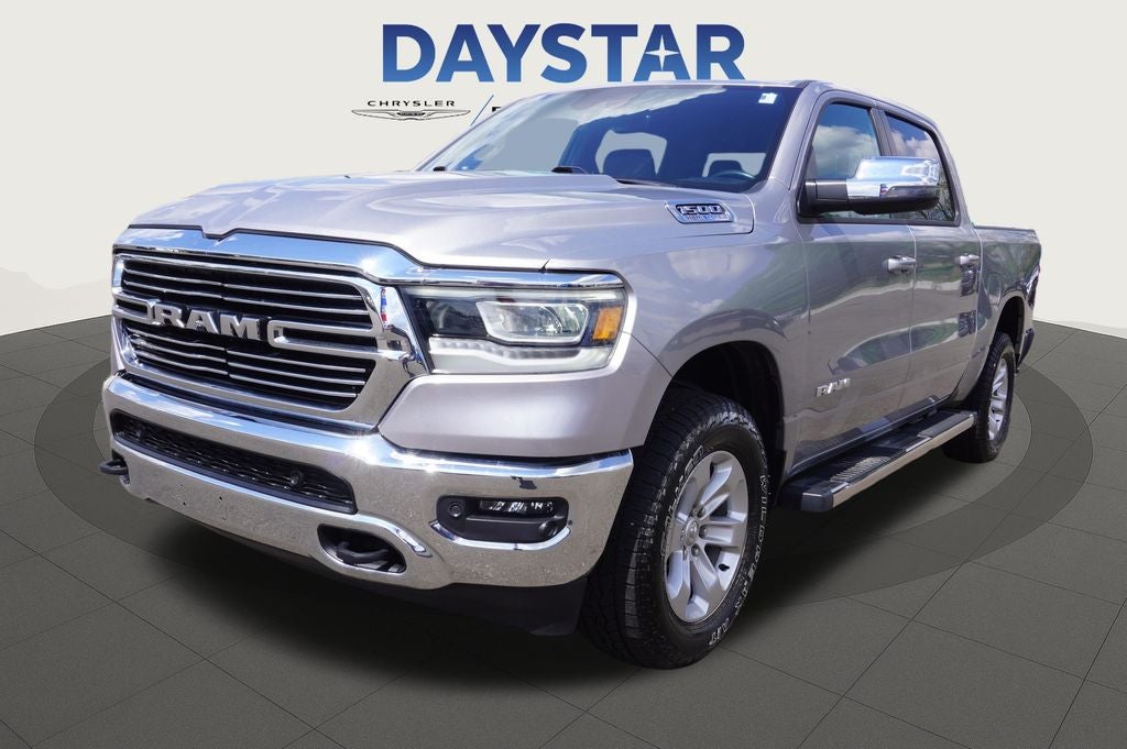 2023 RAM 1500 Laramie Crew Cab 4x4 5'7' Box
