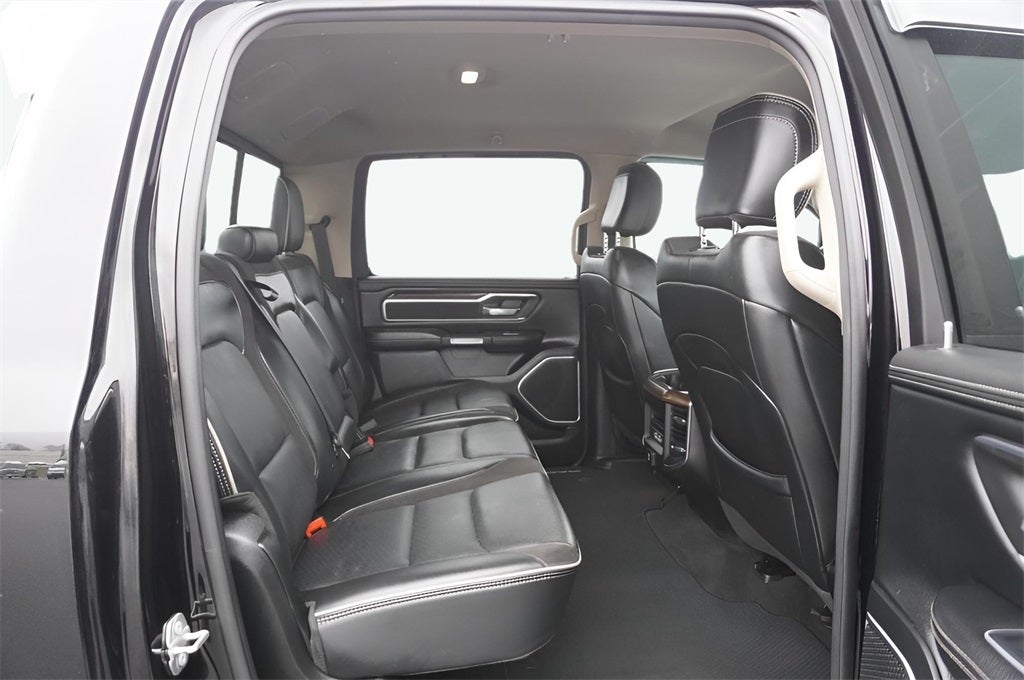 2021 RAM 1500 Laramie Crew Cab 4x4 5'7' Box