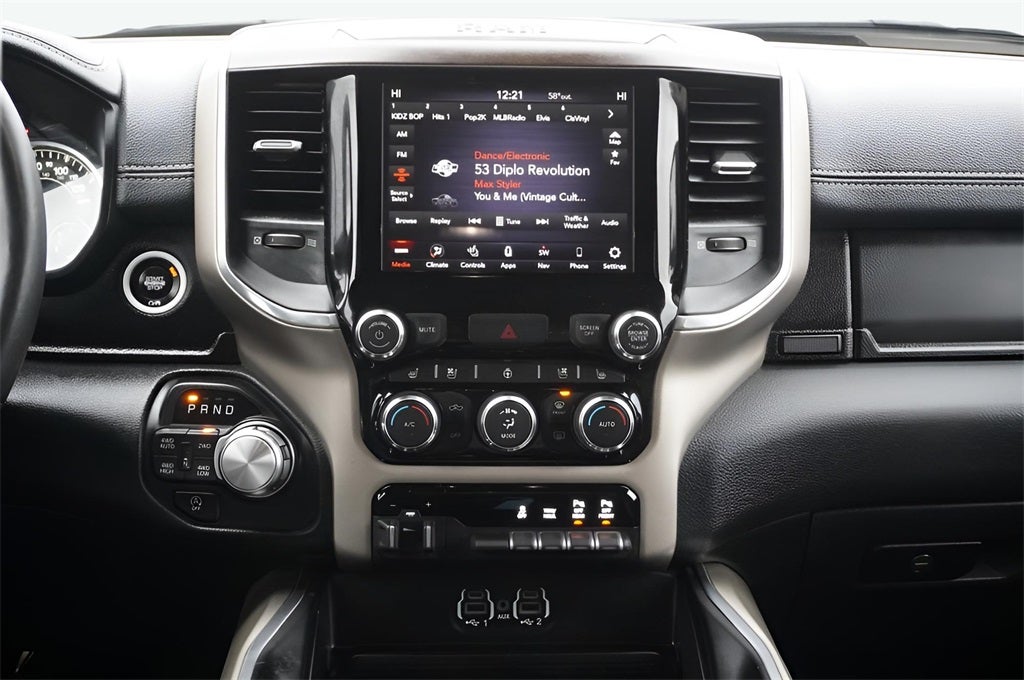 2021 RAM 1500 Laramie Crew Cab 4x4 5'7' Box