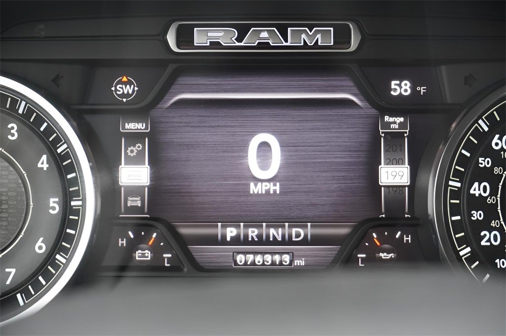 2021 RAM 1500 Laramie Crew Cab 4x4 5'7' Box