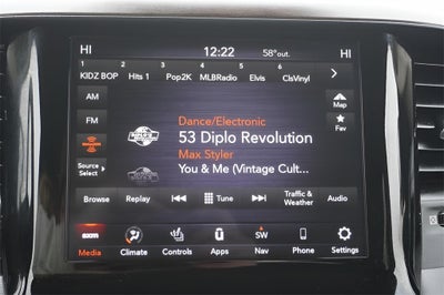 2021 RAM 1500 Laramie Crew Cab 4x4 5'7' Box