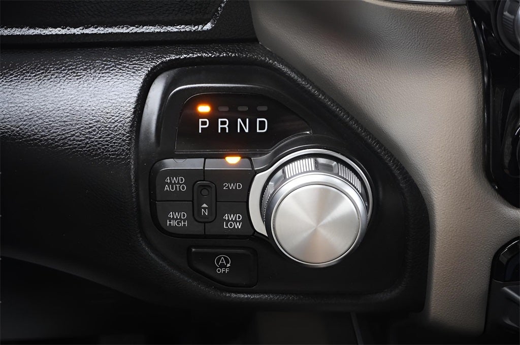 2021 RAM 1500 Laramie Crew Cab 4x4 5'7' Box