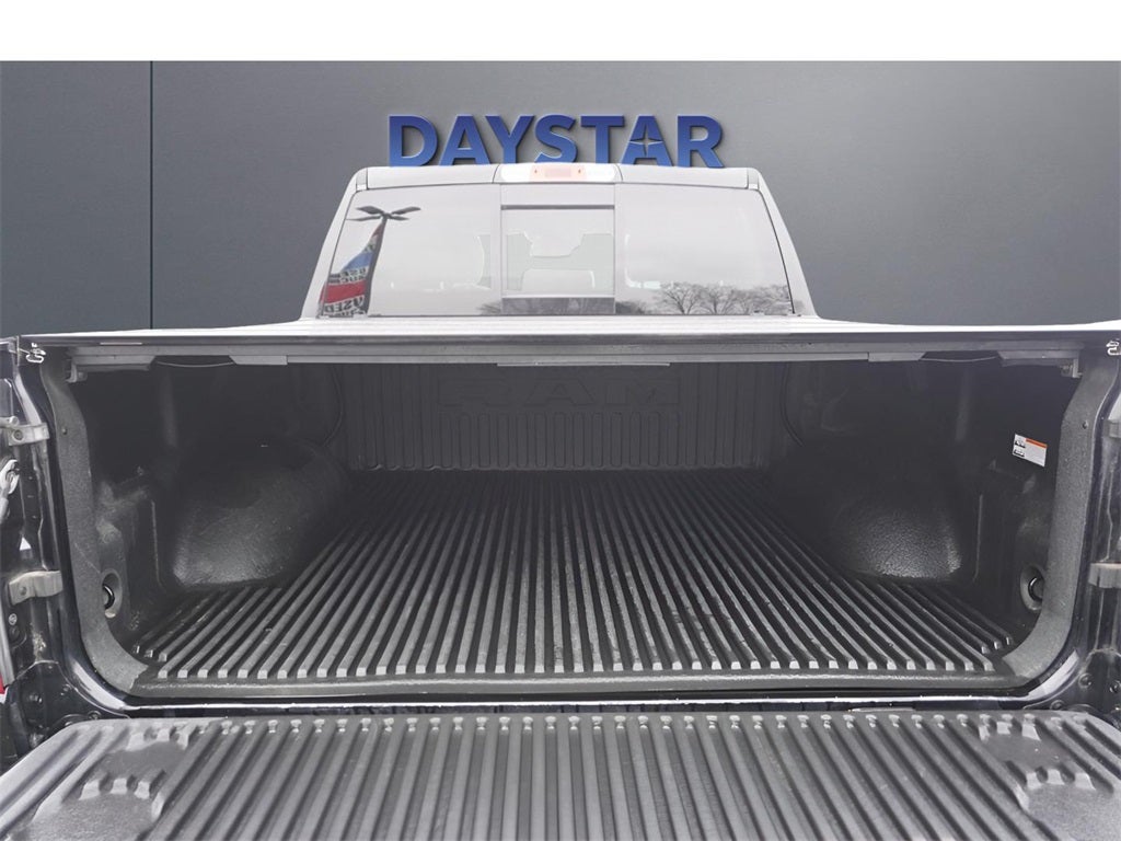 2021 RAM 1500 Laramie Crew Cab 4x4 5'7' Box