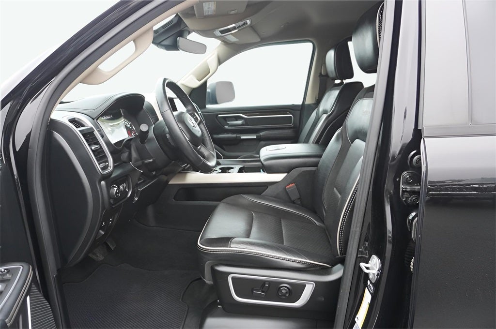 2021 RAM 1500 Laramie Crew Cab 4x4 5'7' Box