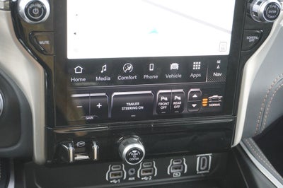 2025 RAM 1500 Tungsten Crew Cab 4x4 5'7' Box