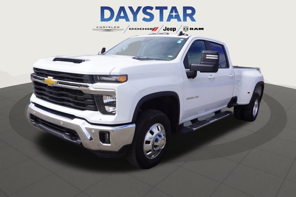 2025 Chevrolet Silverado 3500HD 4WD Crew Cab Long Bed LT