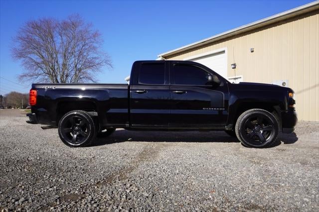 Used 2017 Chevrolet Silverado 1500 Custom with VIN 1GCVKPEC6HZ205311 for sale in Malvern, OH