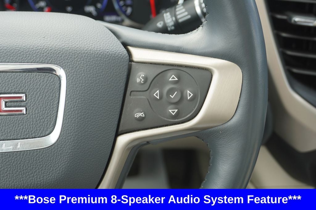 2022 GMC Acadia AWD Denali