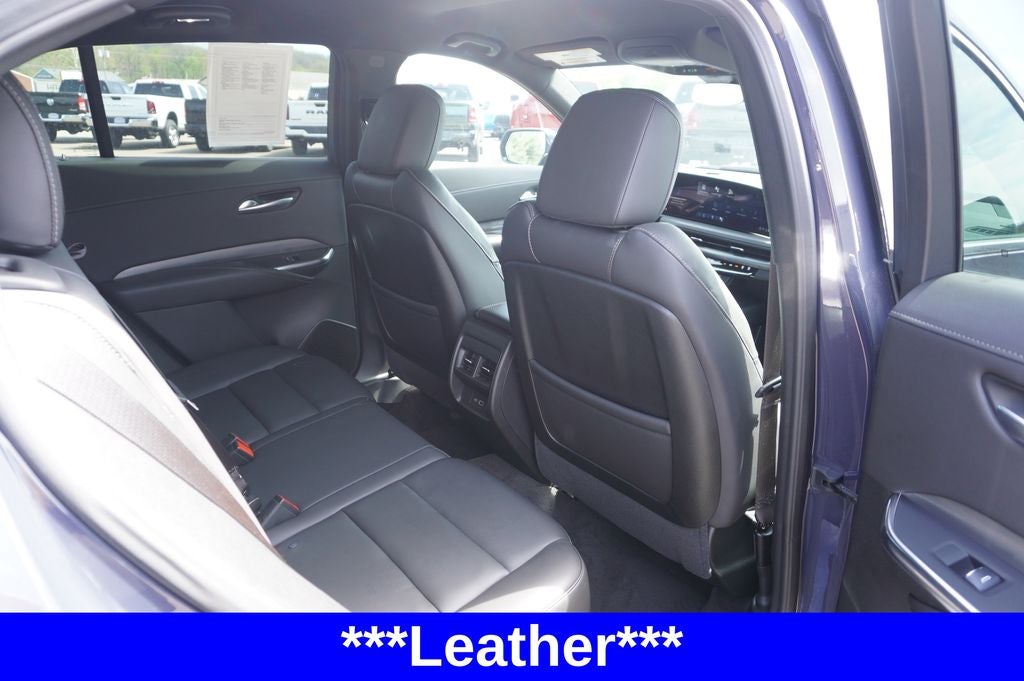 2025 Cadillac XT4 AWD Premium Luxury