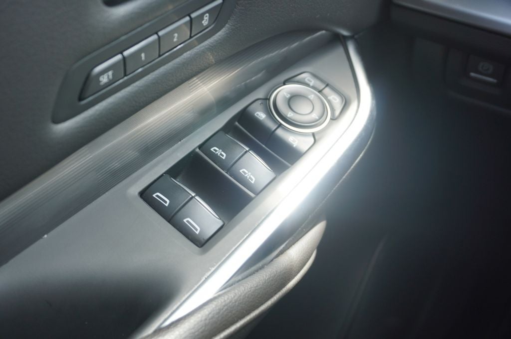 2025 Cadillac XT4 AWD Premium Luxury