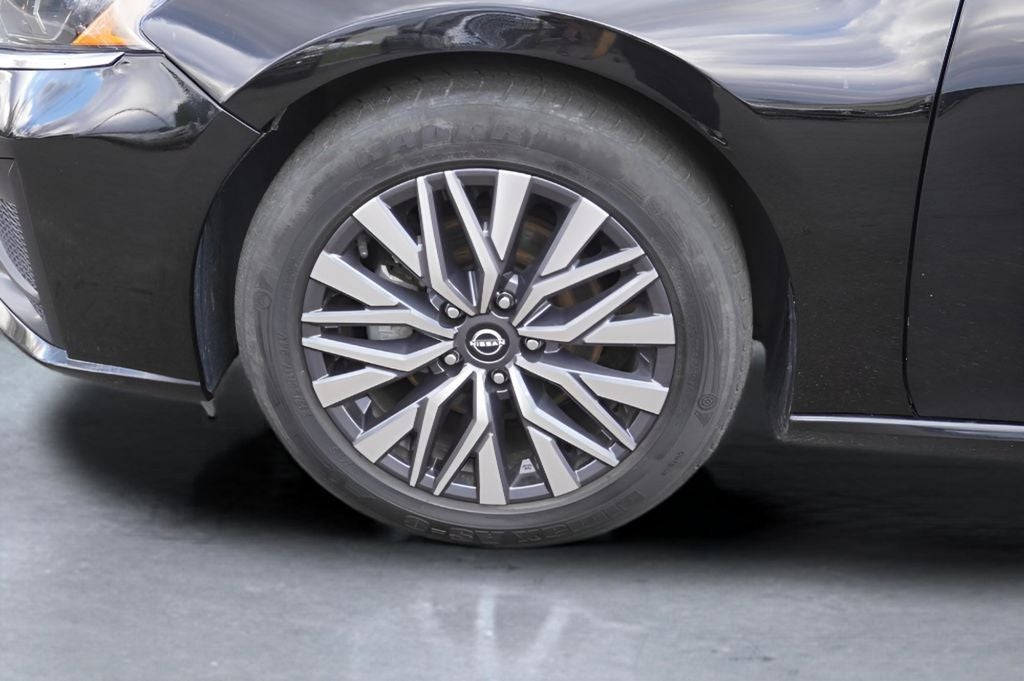 2023 Nissan Altima SV FWD