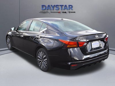 2023 Nissan Altima SV FWD