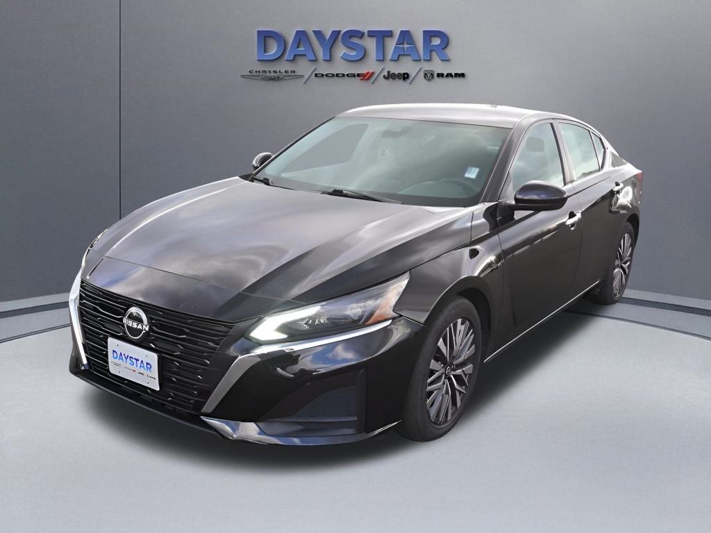 2023 Nissan Altima SV FWD