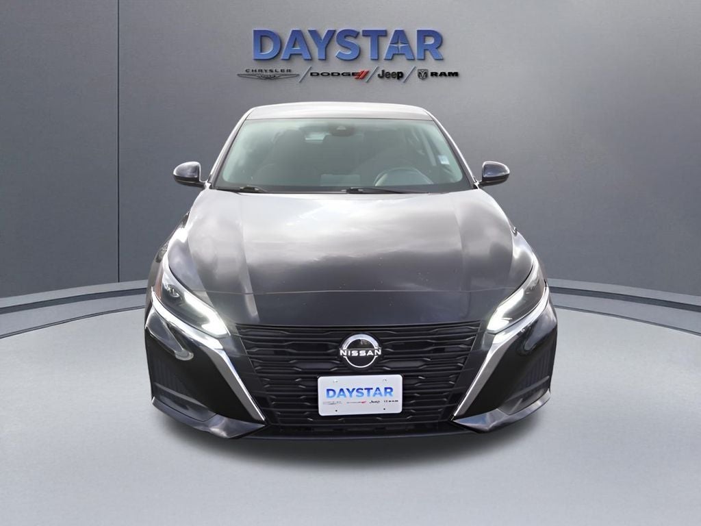 2023 Nissan Altima SV FWD