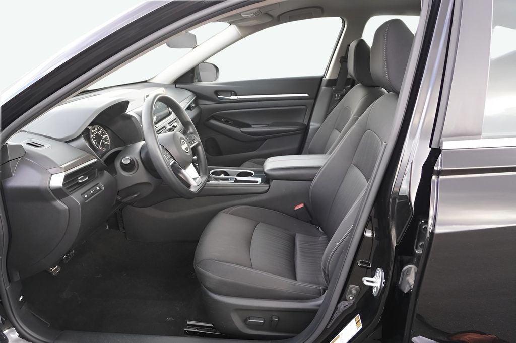 2023 Nissan Altima SV FWD