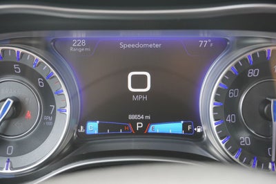 2016 Chrysler 300 Limited