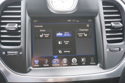 2016 Chrysler 300 Limited