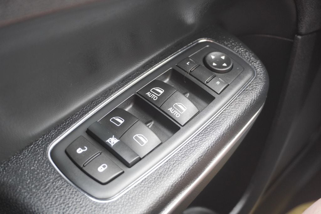 2016 Chrysler 300 Limited