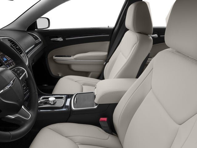 2016 Chrysler 300 Limited