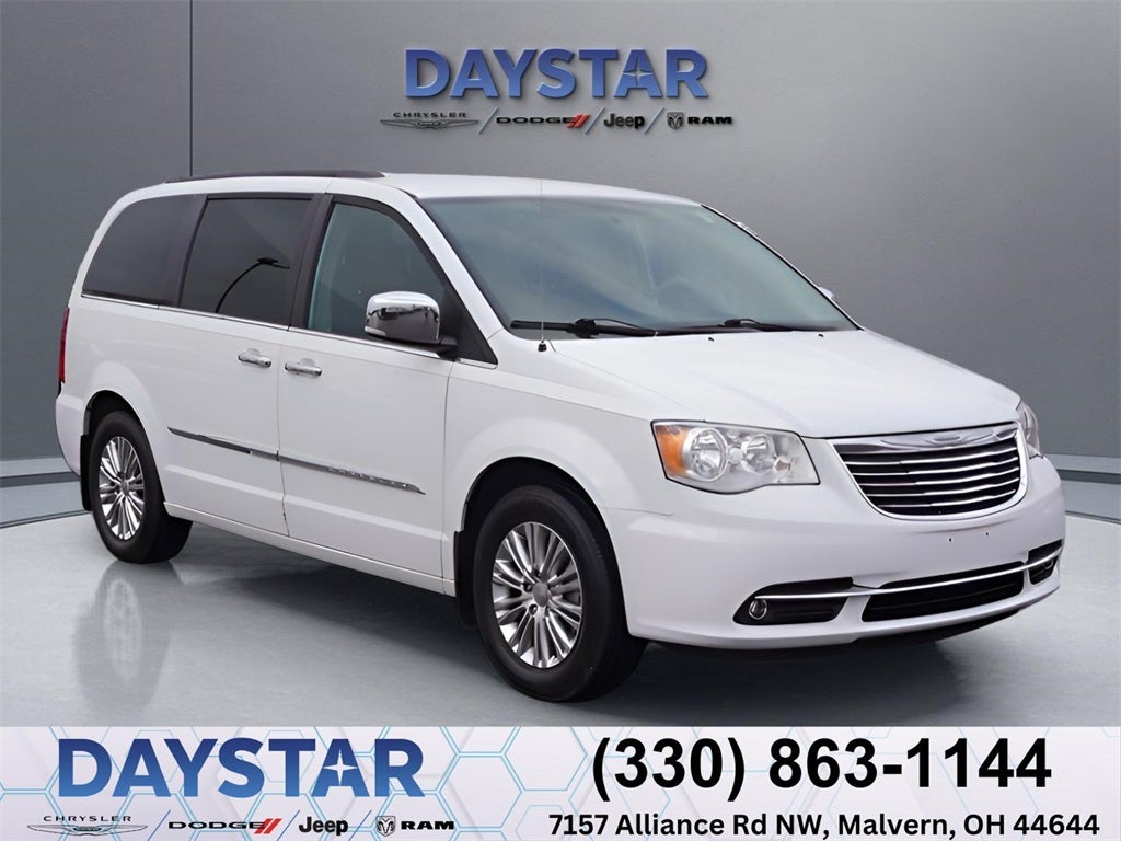 2015 Chrysler Town & Country Touring-L