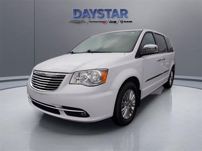 2015 Chrysler Town & Country Touring-L