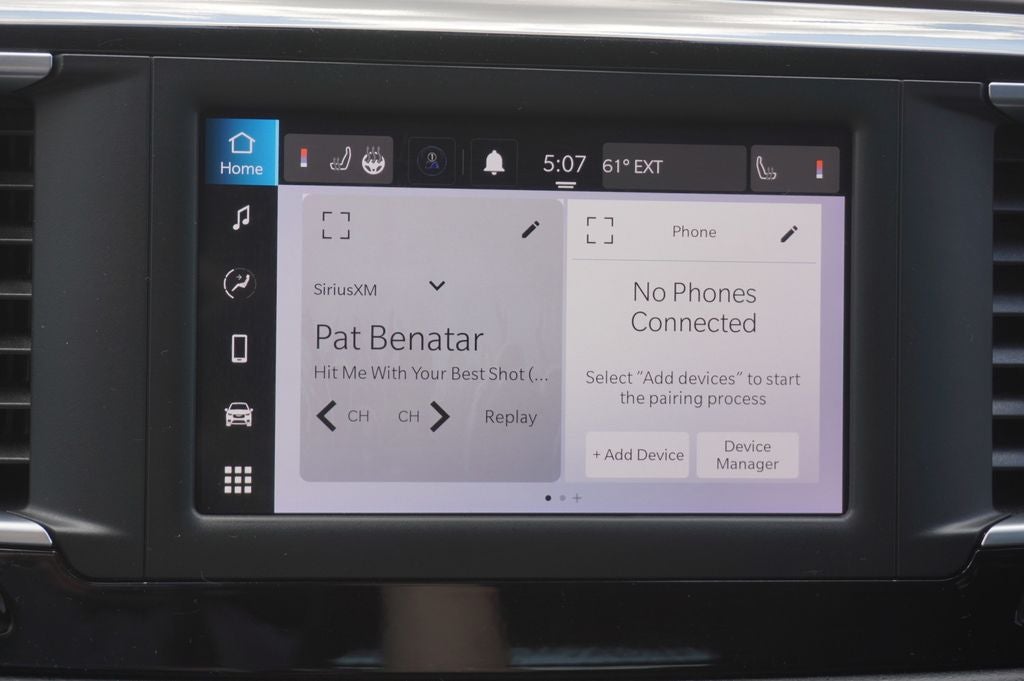 2023 Chrysler Voyager LX