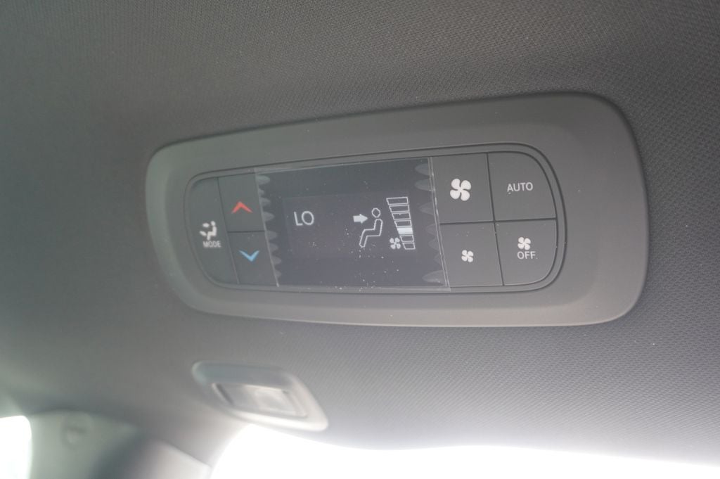 2027 Chrysler Pacifica PACIFICA SELECT AWD