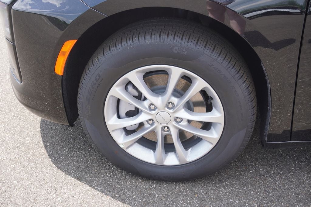 2027 Chrysler Pacifica PACIFICA SELECT AWD