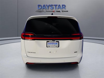 2026 Chrysler Pacifica PACIFICA SELECT AWD