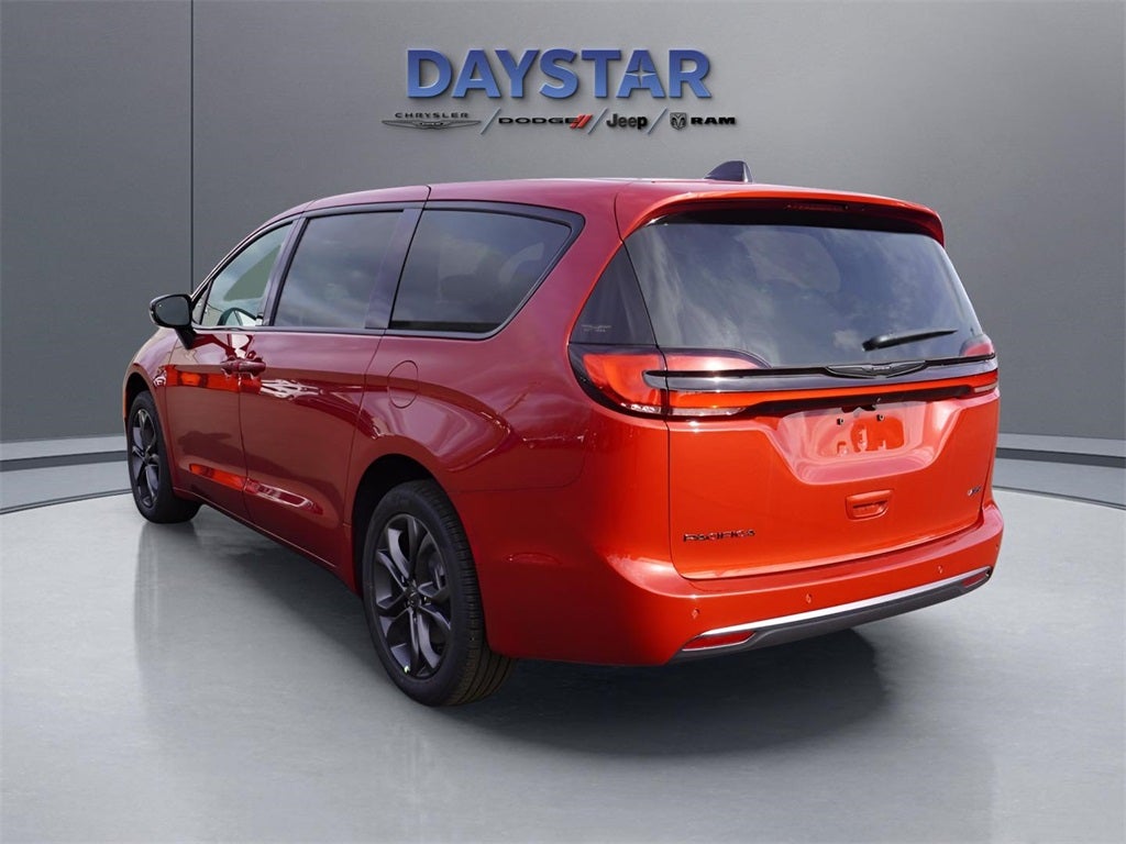 2026 Chrysler Pacifica PACIFICA SELECT AWD