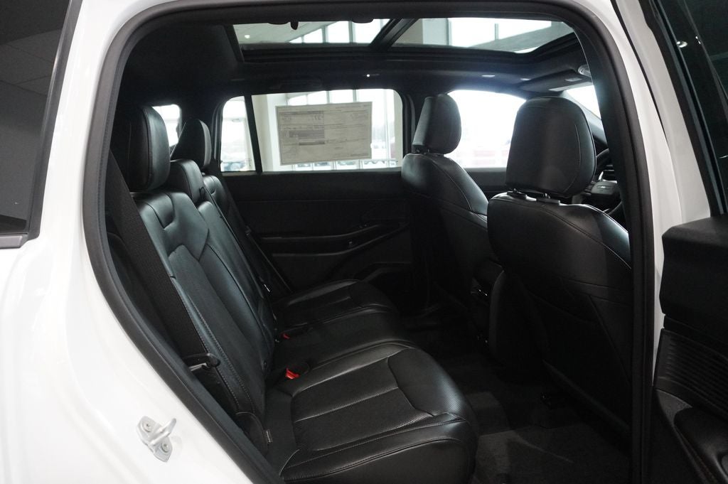 2026 Jeep Cherokee CHEROKEE OVERLAND 4X4