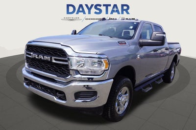 2024 RAM 3500 Tradesman Crew Cab 4x4 6'4' Box