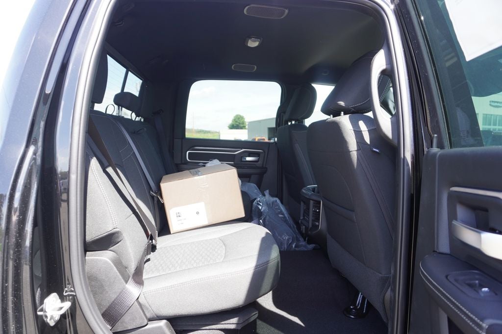 2026 RAM Ram 3500 RAM 3500 BIG HORN CREW CAB 4X4 6'4' BOX