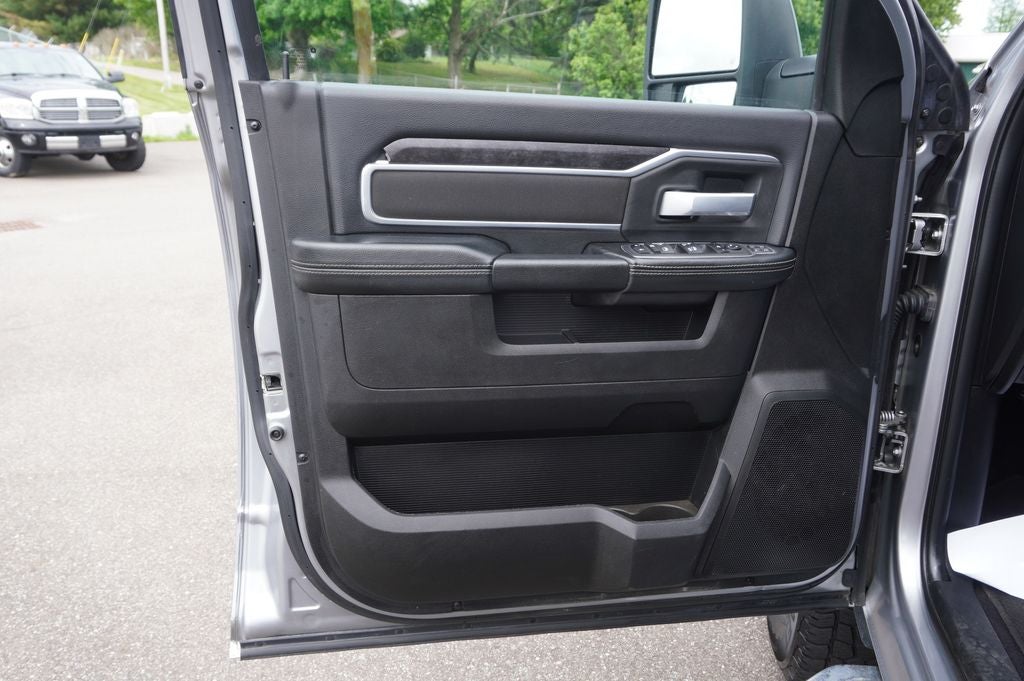 2024 RAM 3500 Big Horn Crew Cab 4x4 8' Box