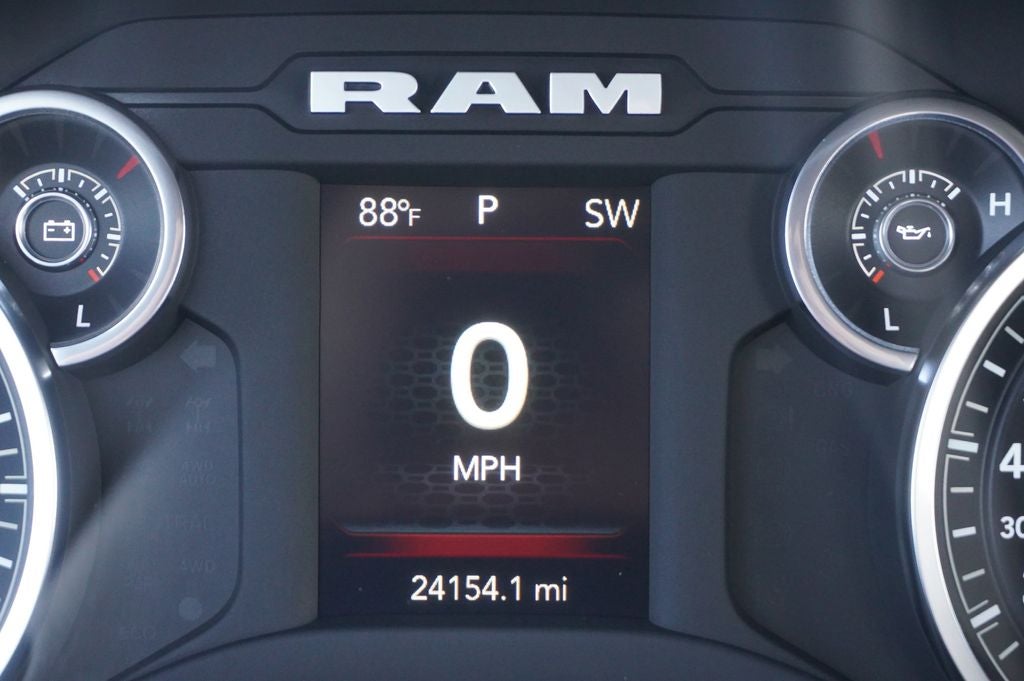 2024 RAM 2500 Tradesman Regular Cab 4x4 8' Box